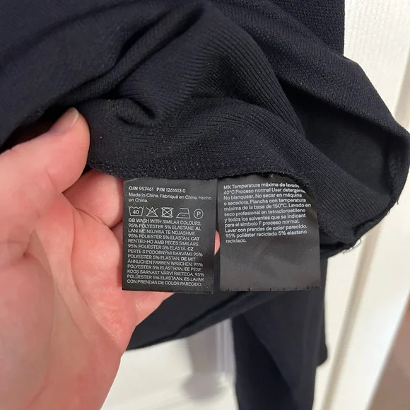 H&M Top - Picture 13 of 14